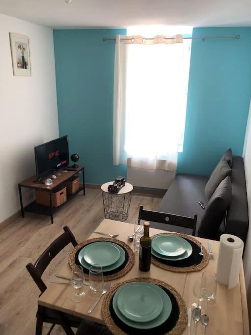 Superbe Appartement Meuble Refait A Neuf Tricastin Pierrelatte ภายนอก รูปภาพ