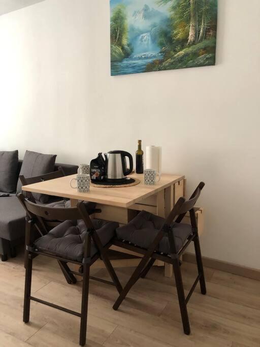 Superbe Appartement Meuble Refait A Neuf Tricastin Pierrelatte ภายนอก รูปภาพ